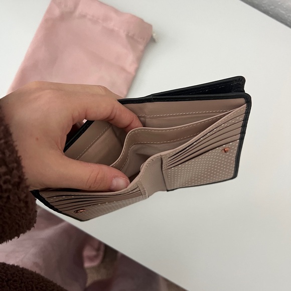 RADLEY LONDON Heritage Medium Bifold Black Wallet with Pink Dust Bag - Picture 8 of 9